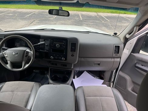 Used 2014 Nissan NV 2500 SV w/ Side & Curtain Airbag Package RWD image 28