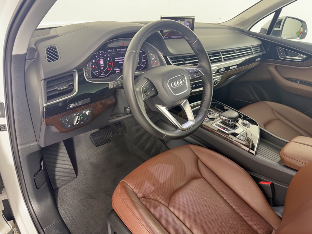 Used 2018 Audi Q7 3.0T Prestige w/ Prestige Package AWD/4WD image 4