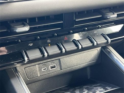 New 2026 GMC Canyon Elevation w/ Convenience Package image 20