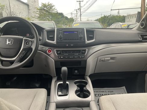 Used 2017 Honda Pilot LX image 12