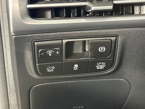 Used 2025 Hyundai Tucson SEL image 19