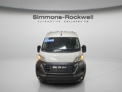 Used 2026 RAM ProMaster 2500 w/ Convenience Group FWD image 8
