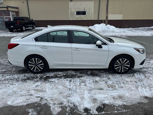 Used 2019 Subaru Legacy 2.5i Premium image 4