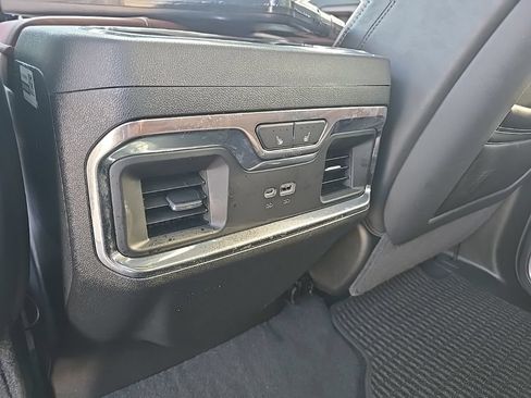 Used 2026 GMC Sierra 3500 Denali Ultimate AWD/4WD image 17