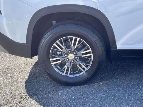 New 2026 Chevrolet Traverse LT w/ Driver Confidence Package image 9