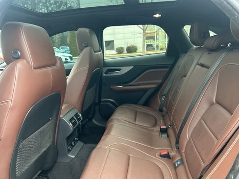 Used 2017 Jaguar F-PACE S image 11
