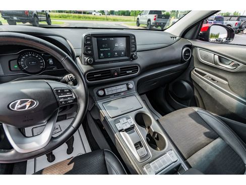 Used 2021 Hyundai Kona Limited image 15