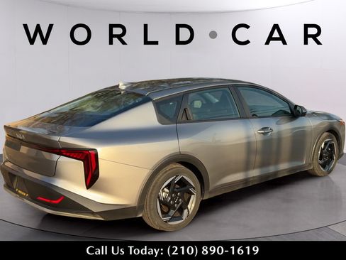 Used 2025 Kia K4 EX FWD image 8