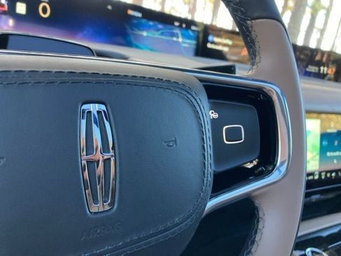 New 2025 Lincoln Navigator L Black Label image 34