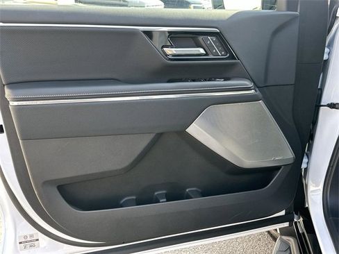 Used 2025 GMC Sierra EV Denali image 21