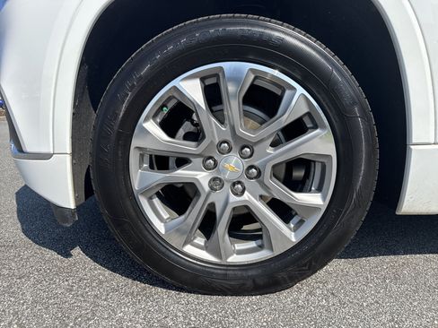 Used 2018 Chevrolet Traverse Premier AWD/4WD image 13