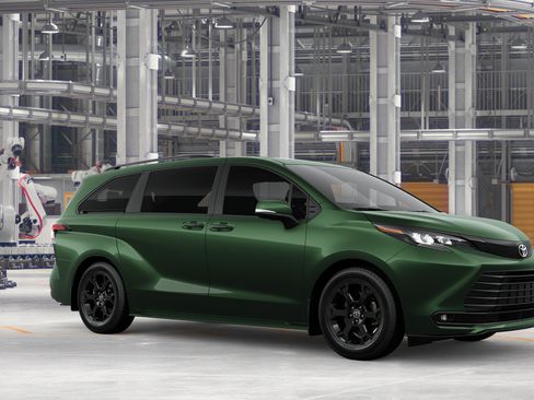 New 2026 Toyota Sienna XLE Woodland Edition AWD/4WD image 14
