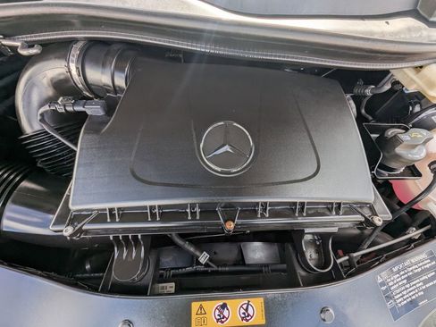 Used 2022 Mercedes-Benz Metris image 10