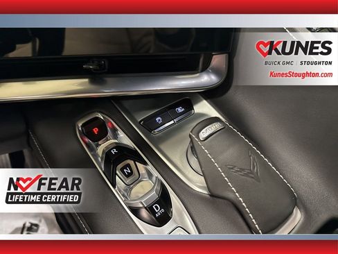 Used 2024 Chevrolet Corvette Stingray w/ Z51 Performance Package image 39