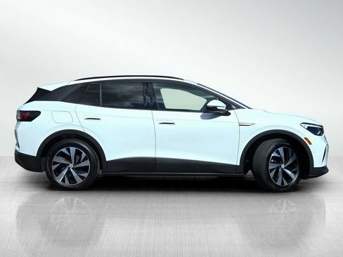 Certified 2023 Volkswagen ID.4 Pro image 3