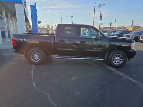 Used 2011 Chevrolet Silverado 1500 LTZ w/ Max Trailering Pack image 2