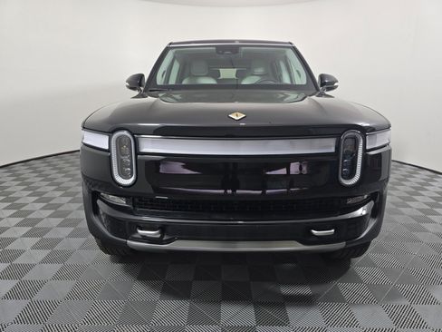 Used 2024 Rivian R1S Adventure AWD/4WD image 8