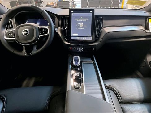 New 2026 Volvo XC60 B5 Ultra w/ Protection Package Premier AWD/4WD image 7