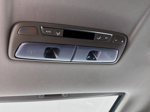 Used 2025 Kia Telluride S image 28