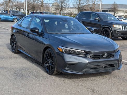 Used 2023 Honda Civic Sport image 7