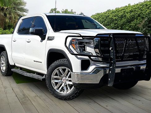 Used 2019 GMC Sierra 1500 SLE w/ SLE Value Package image 11