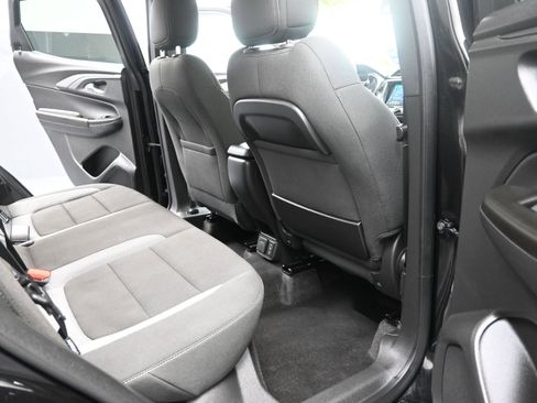 Used 2023 Chevrolet TrailBlazer LT w/ Convenience Package AWD/4WD image 21