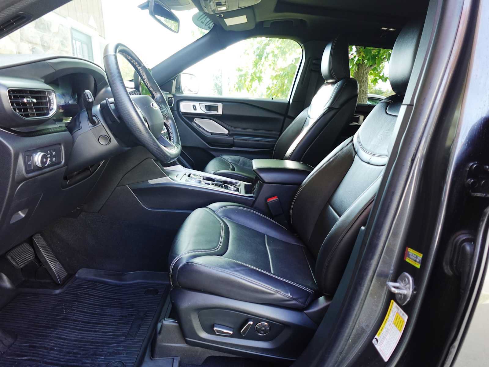 Used 2020 Ford Explorer ST w/ Premium Technology Package AWD/4WD image 12