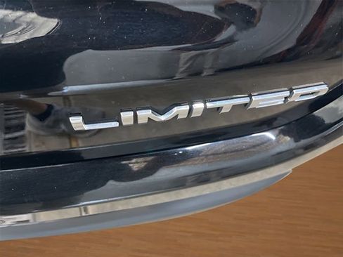 Used 2022 Jeep Compass Limited image 8