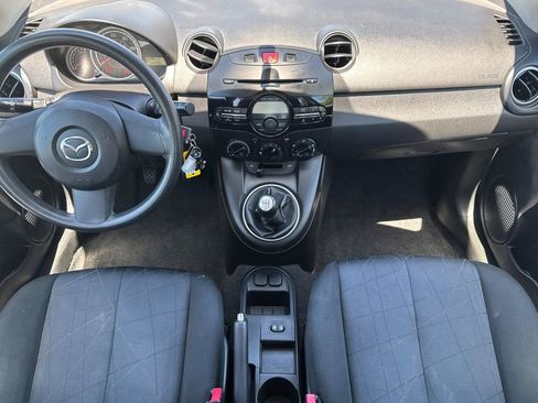 Used 2013 MAZDA MAZDA2 Sport FWD image 13
