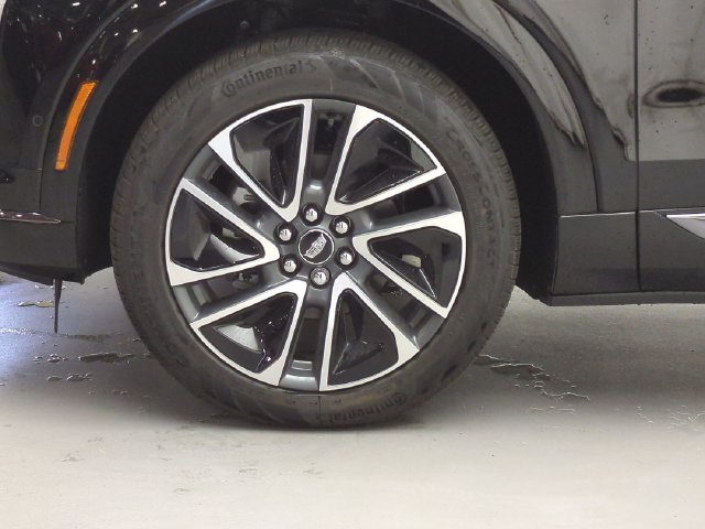 Used 2027 Cadillac Optiq Sport w/ LPO, Floor Liner Package AWD/4WD image 29