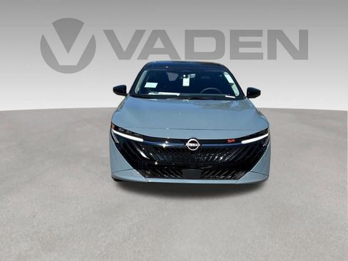 New 2026 Nissan Sentra SR w/ Floor Mat Package FWD image 2