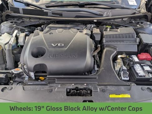 Used 2021 Nissan Maxima SR w/ Sport Mat Group image 12
