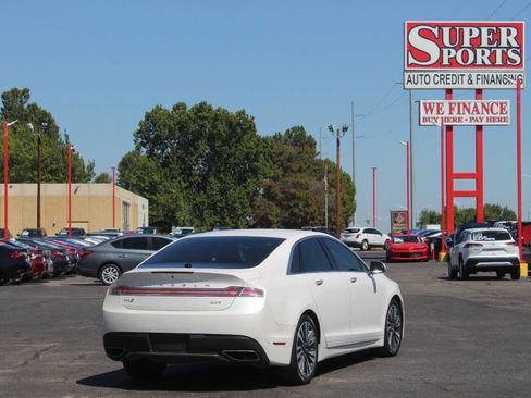 Used 2020 Lincoln MKZ Reserve image 4