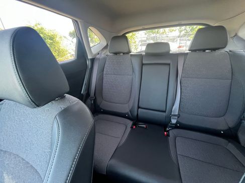 Used 2025 Kia Seltos S image 40