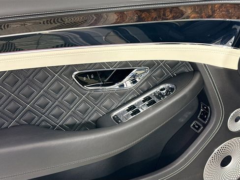 Certified 2020 Bentley Continental GT V8 image 18