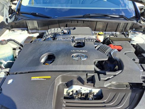 Used 2020 INFINITI QX50 Luxe w/ Navigation Package image 19