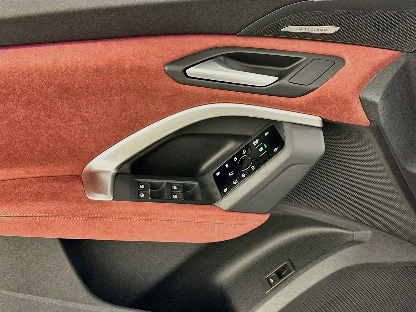 New 2026 Audi SQ5 Prestige AWD/4WD image 16