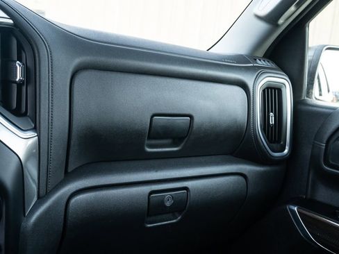 Used 2021 Chevrolet Silverado 1500 LT Trail Boss w/ Bed Protection Package image 31