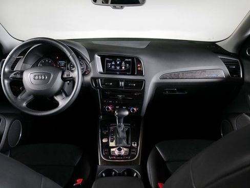 Used 2017 Audi Q5 2.0T Premium Plus w/ Technology Package AWD/4WD image 9