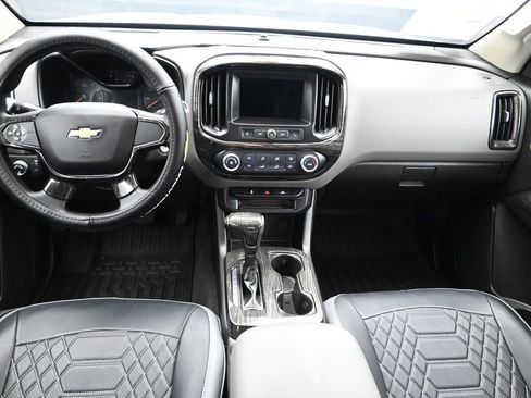 Used 2019 Chevrolet Colorado W/T w/ WT Convenience Package RWD image 14