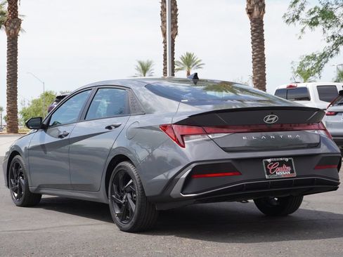 Used 2026 Hyundai Elantra Sport FWD image 3