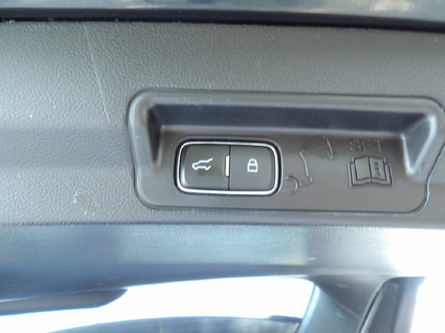 Certified 2021 Ford Explorer Limited w/ Equipment Group 301A AWD/4WD image 12