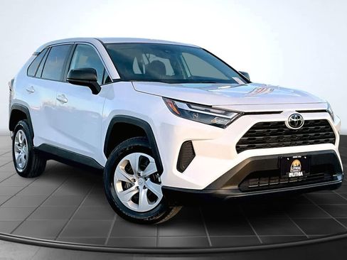 Used 2025 Toyota RAV4 LE image 22