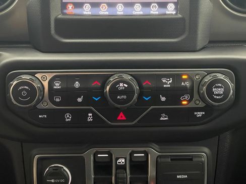 Used 2021 Jeep Gladiator Sport AWD/4WD image 25