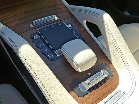 New 2025 Mercedes-Benz GLS 450 4MATIC image 15