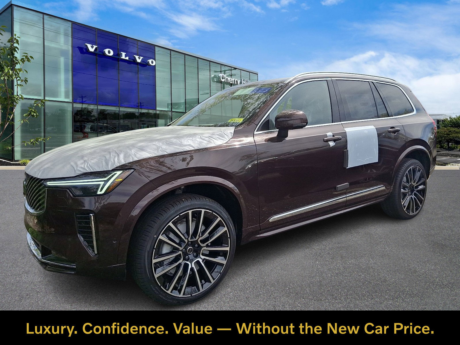 Used 2026 Volvo XC90 B6 Plus w/ Protection Package Premier AWD/4WD image 2