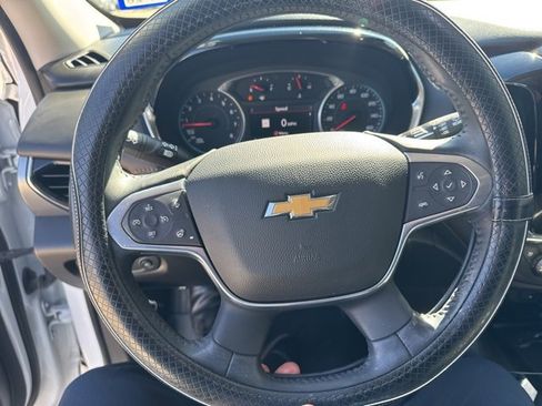 Used 2021 Chevrolet Traverse Premier image 5