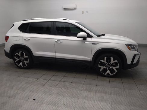 Used 2022 Volkswagen Taos SEL AWD/4WD image 11