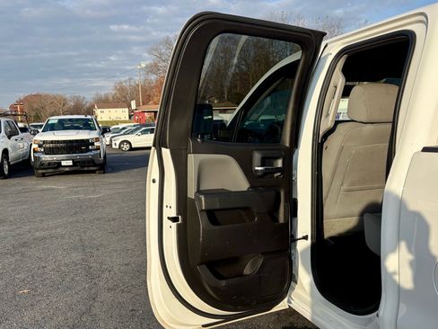 Used 2019 GMC Sierra 2500 4x4 Double Cab w/ Sierra Convenience Package image 16