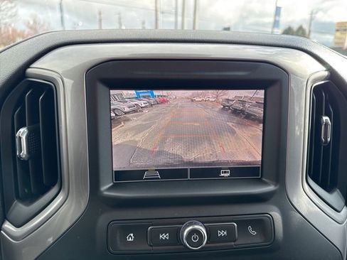 Used 2022 Chevrolet Silverado 1500 Custom image 23